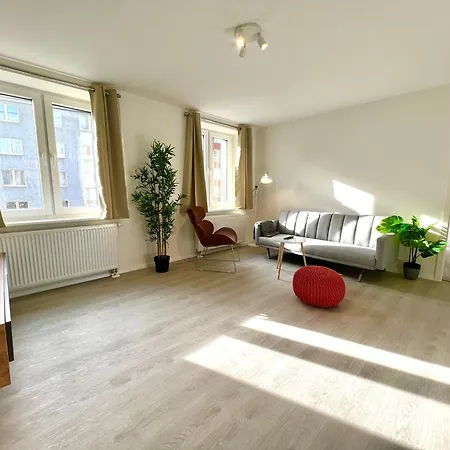 Apartment Deluxe - 1 & 2 Bedroom - Zentral - 10 Min Messe *