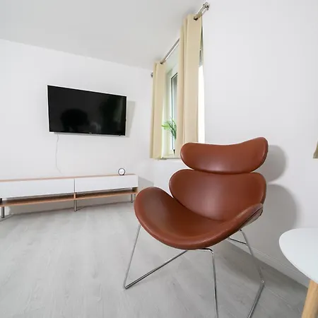 Apartment Deluxe - 1 & 2 Bedroom - Zentral - 10 Min Messe Dusseldorf