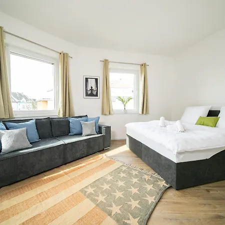 Deluxe - 1 & 2 Bedroom - Zentral - 10 Min Messe * Dusseldorf