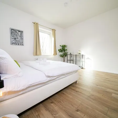 Deluxe - 1 & 2 Bedroom - Zentral - 10 Min Messe