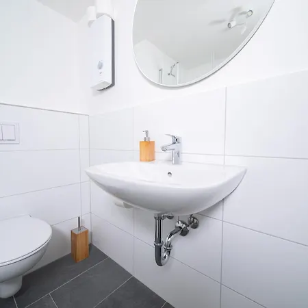 Deluxe - 1 & 2 Bedroom - Zentral - 10 Min Messe